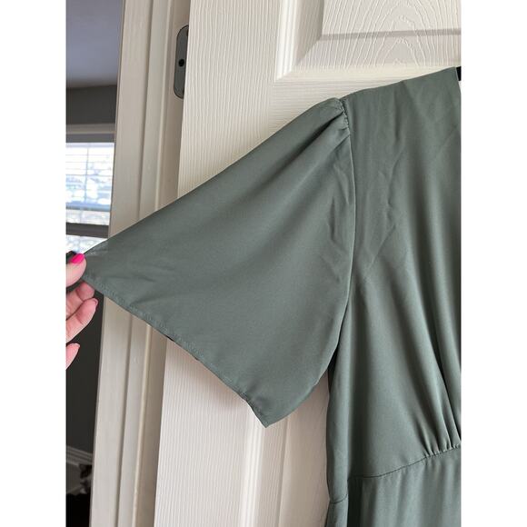 BALTIC BORN Este Dark Sage Chiffon Flutter Sleeve Maxi Dress Sz Large NWT - Picture 3 of 12